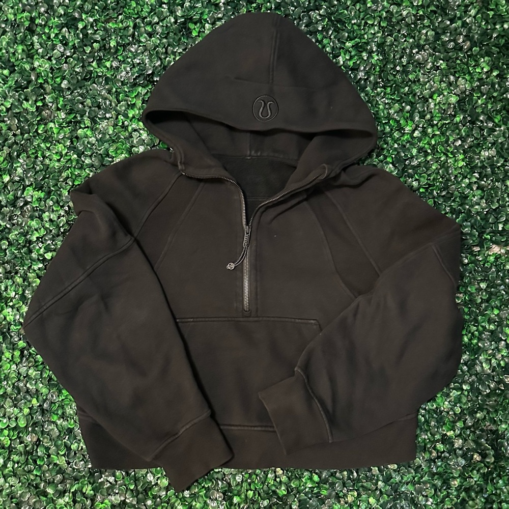 Lululemon Black Scuba Cropped Half Zip Hoodie XS/S